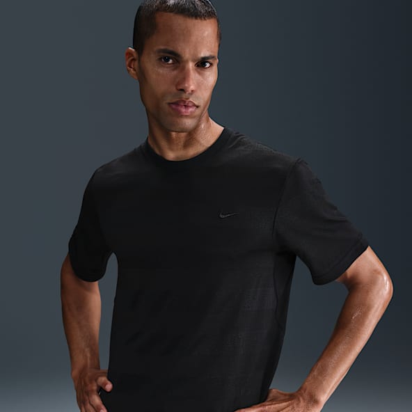24.7 Collection. Nike.com